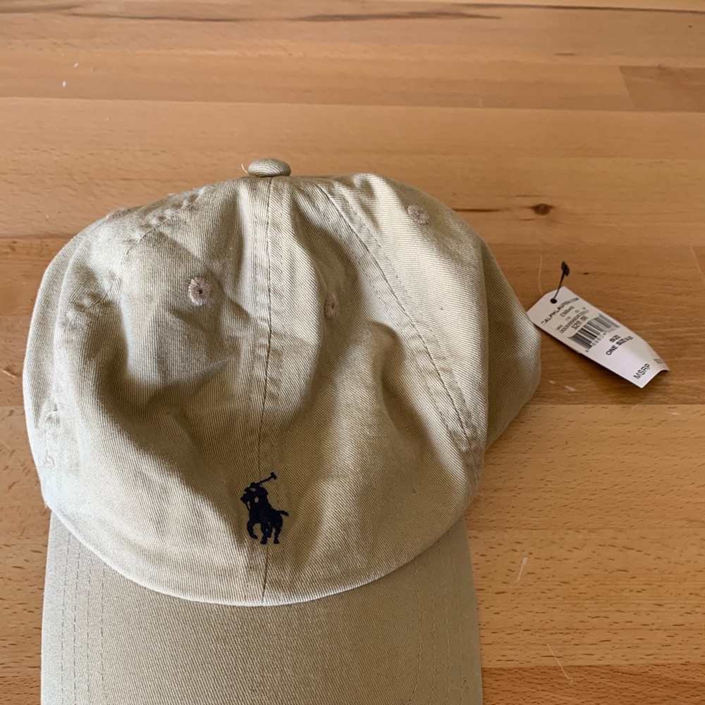 Polo cap.
